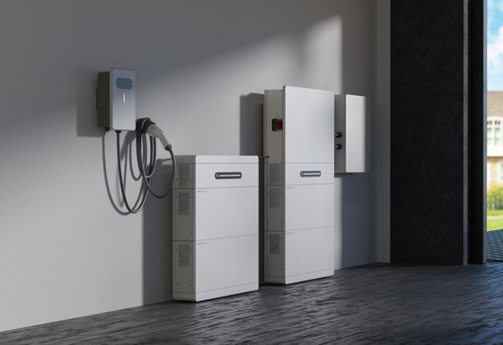 Inverter Hibrida Tiga Fasa 15kW Dual MPPT 20kVA Cadangan EPS 180-650V Baterai IP65